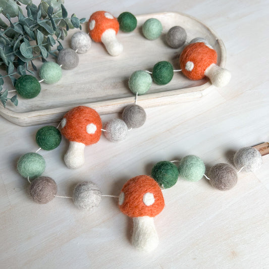 Paprika Mushroom - Rust Toadstool - Fall Felt Garland