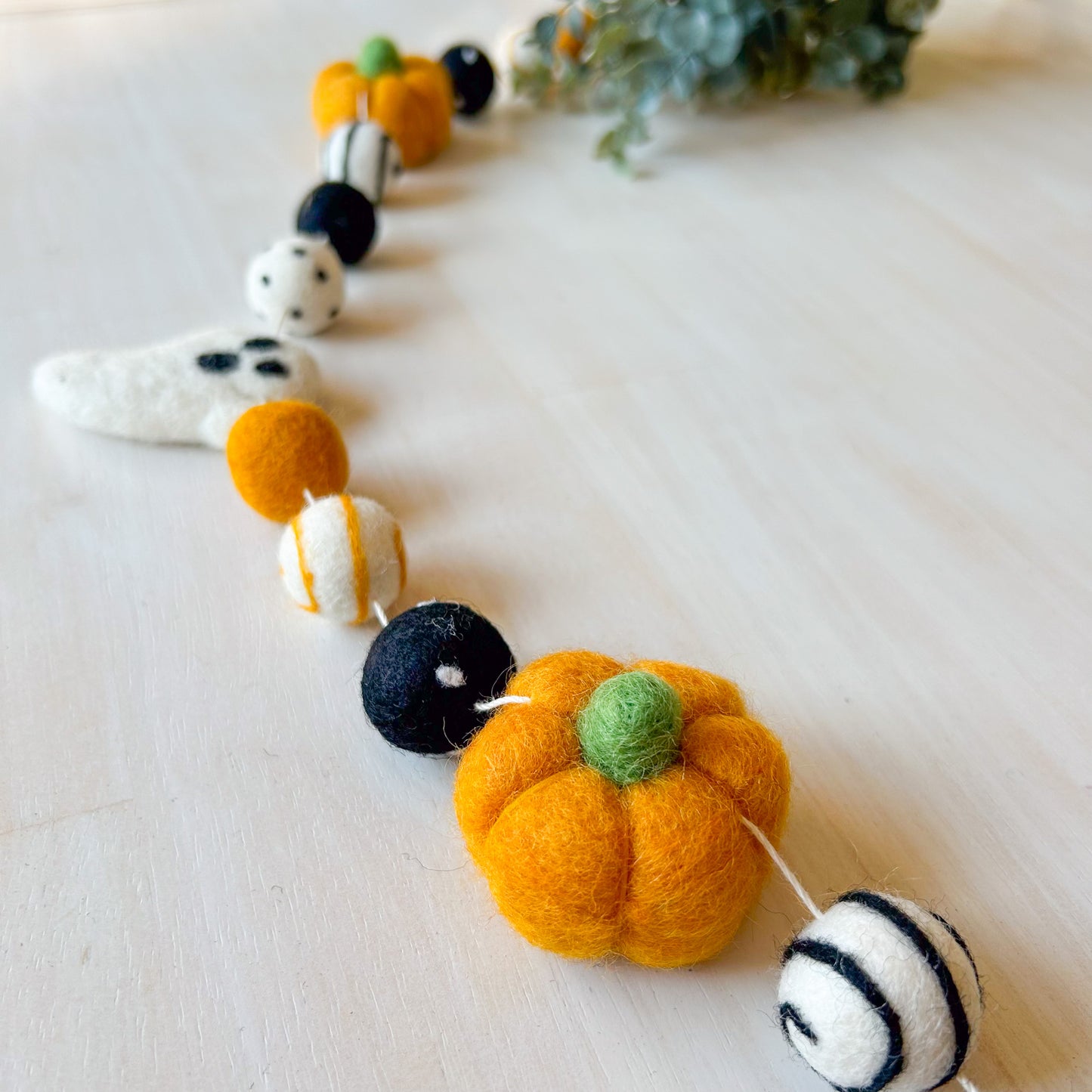 Ghost & Pumpkin Garland - Black & Orange - Halloween Felt Garland