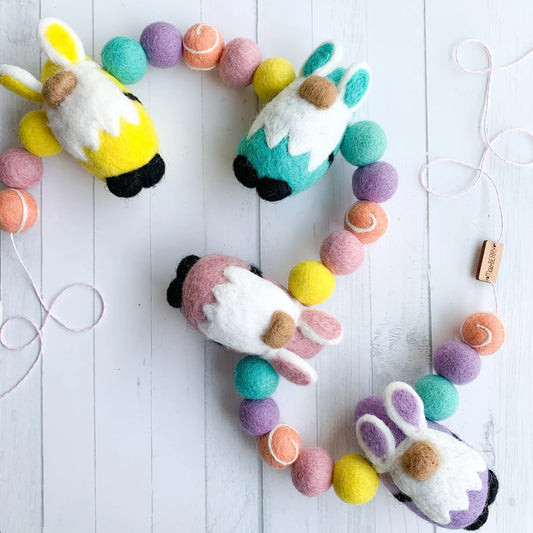 Easter Bunny Gnomes Garland